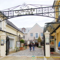 Gateway of La Vallée Village